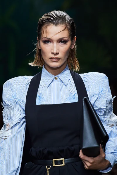 Look 13